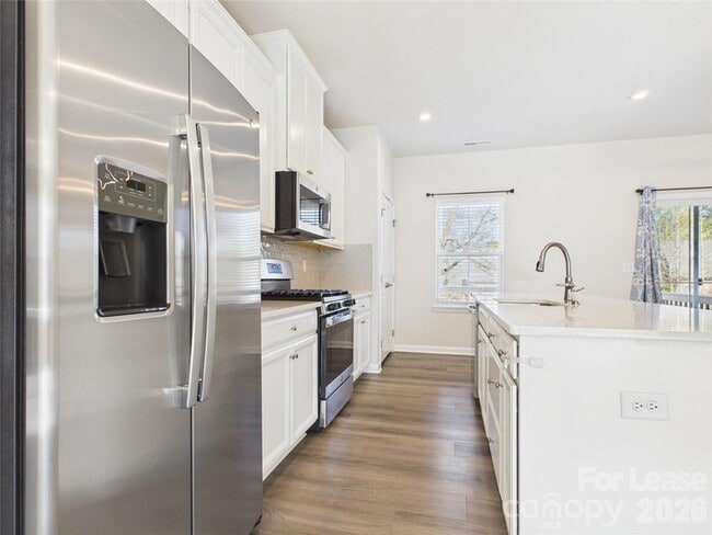 Building Photo - 2617 Grantham Place Dr