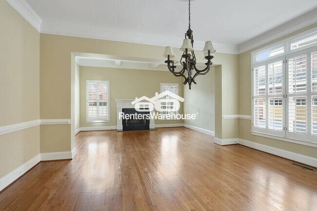 Building Photo - 653 Tabbystone NW