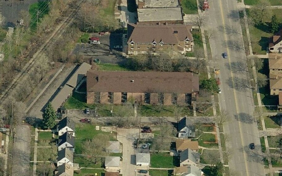 Primary Photo - Continental House
