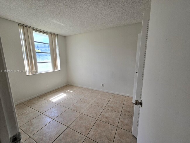 Building Photo - 8730 N Sherman Cir