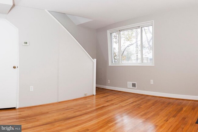 Building Photo - 5627 8th St S