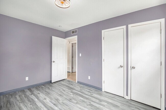 Foto del edificio - Beautiful 2BR/1BA Duplex in Independence!