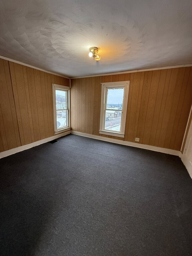 Building Photo - 1071 Greenwood Ave