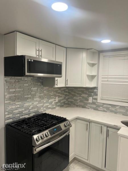 Foto del edificio - 2 br, 1 bath House - 550 East Milton Avenue