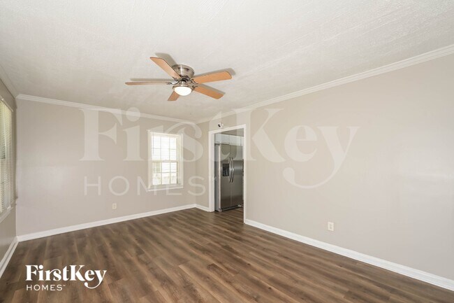 Foto del edificio - 2668 Hood Ave NW