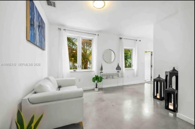 Foto del edificio - 2200 Lincoln Ave