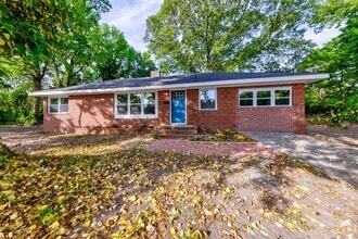 Building Photo - 1557 N Great Neck Rd