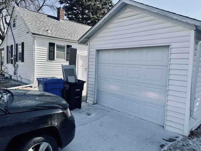 Detached single stall garage. - 1201 15th St S