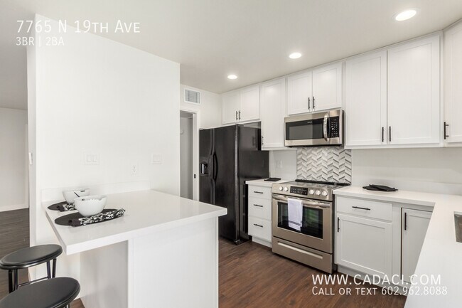 Building Photo - 7765 N 19th Ave