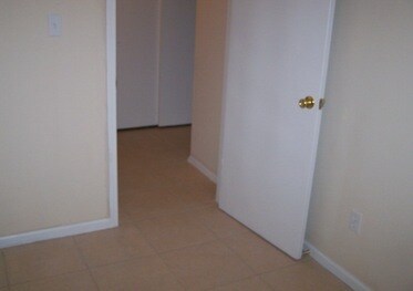 Building Photo - 7117 Balboa Dr