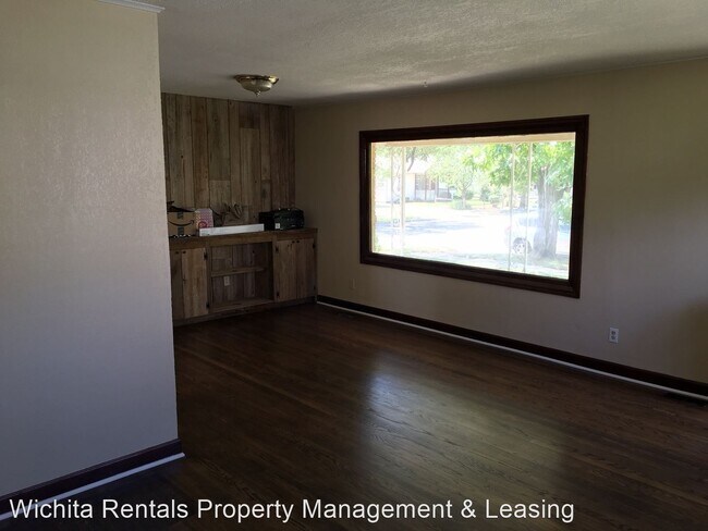 Building Photo - 2 br, 1 bath House - 802 N. Parkwood