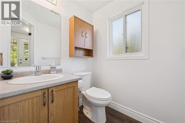 Building Photo - 71 Peach Blossom Crescent