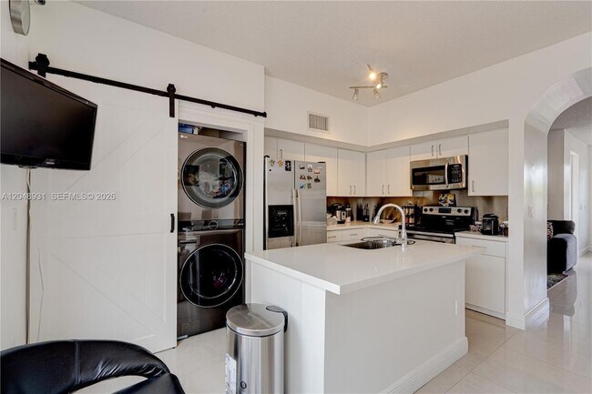 Photo - 8535 SW 152nd Ave Apartment