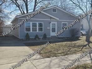 Building Photo - 6533 Missouri Ave