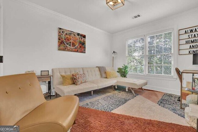 Foto del edificio - 133 Hilltop Dr SW
