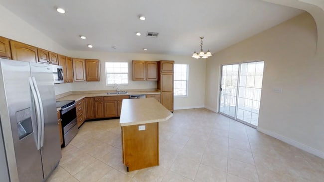 Building Photo - 31430 Avenue E