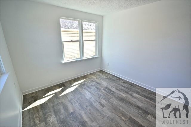 Foto del edificio - Fantastic 4 Bedroom Riverton Duplex