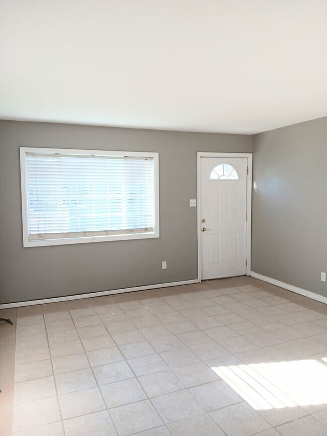 Foto del edificio - Spacious & Stylish 4-Bedroom Home