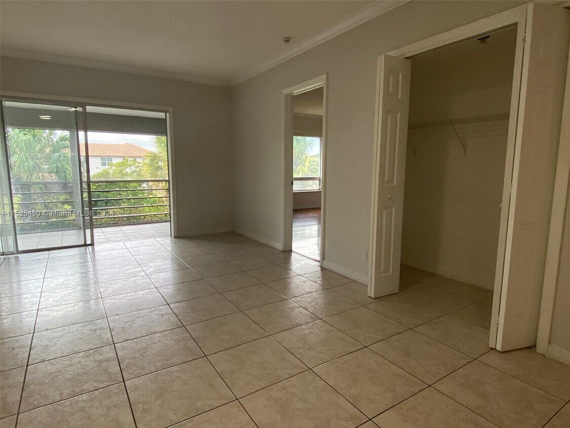 Foto principal - 4291 NW 9th Ave