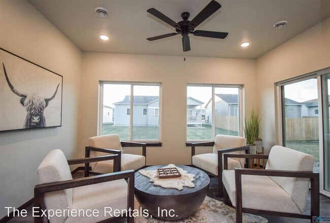 Foto del edificio - 3 br, 2.5 bath House - 5307 S Mumford