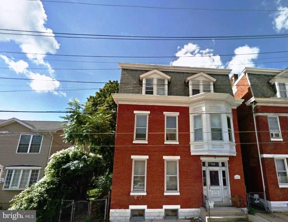 Primary Photo - 619 W Franklin St