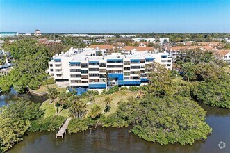 Building Photo - 835 S Osprey Ave