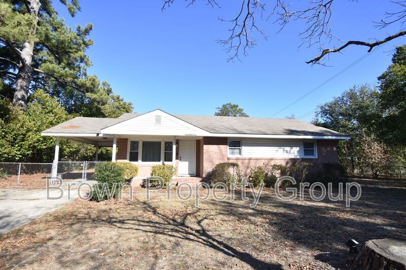 Primary Photo - 2005 Westhill Dr