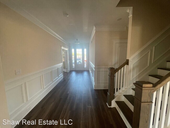 Building Photo - 4 br, 3.5 bath House - 5904 Sweet Gum Drive