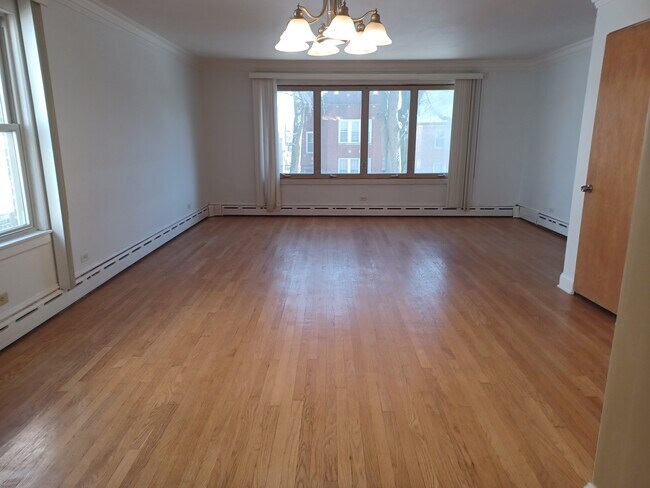 Building Photo - 6104 N Campbell Ave