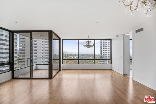 Foto del edificio - 10350 Wilshire Blvd