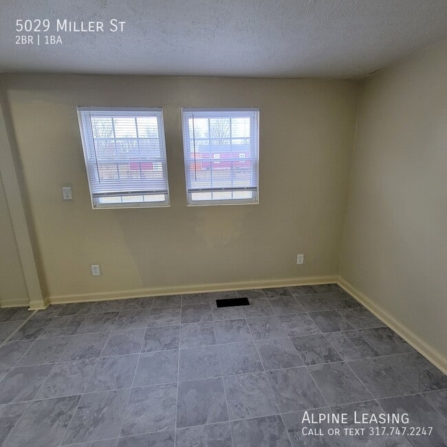 Building Photo - Westside 2 Bedroom