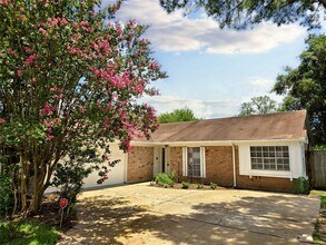 Building Photo - 22619 Deville Dr
