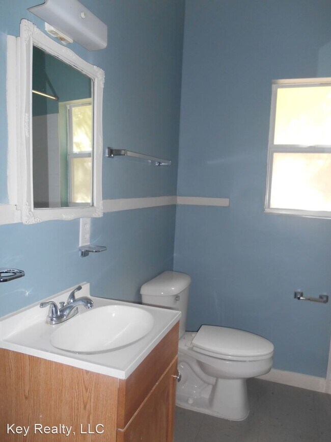 Building Photo - 3 br, 1 bath House - 1812 Dartmouth St
