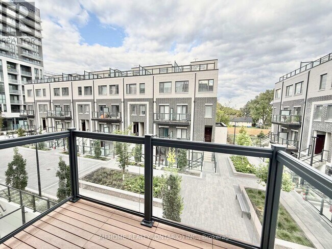 Building Photo - 3423-3423 Sheppard Ave E