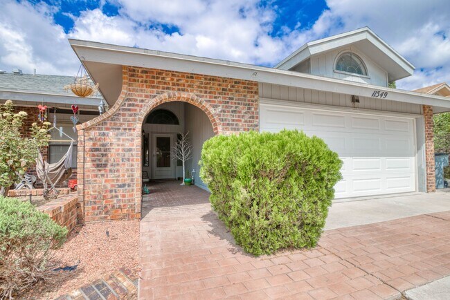 Foto del edificio - Beautiful Brick House