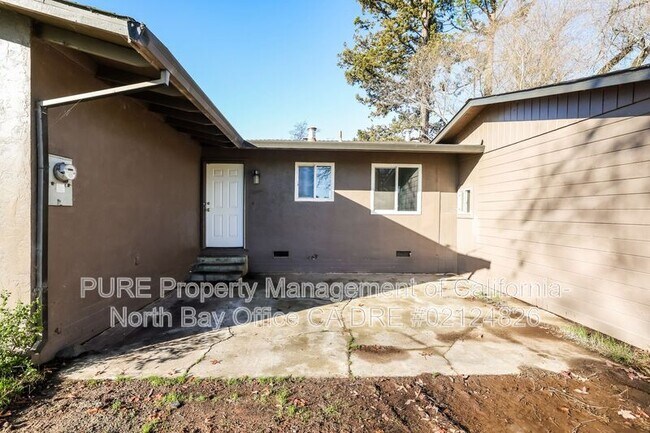 Building Photo - 429 Sanford Rd