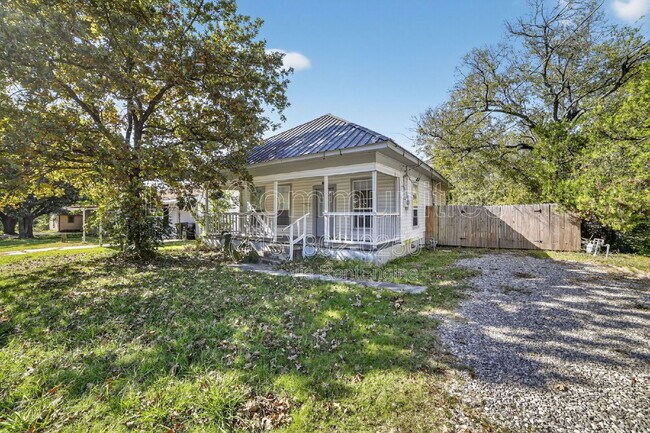 Foto del edificio - 3916 2nd St