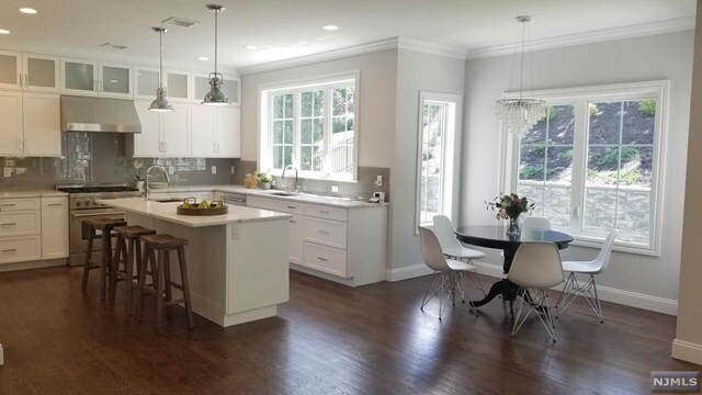 Foto del edificio - 58 Willow Ln