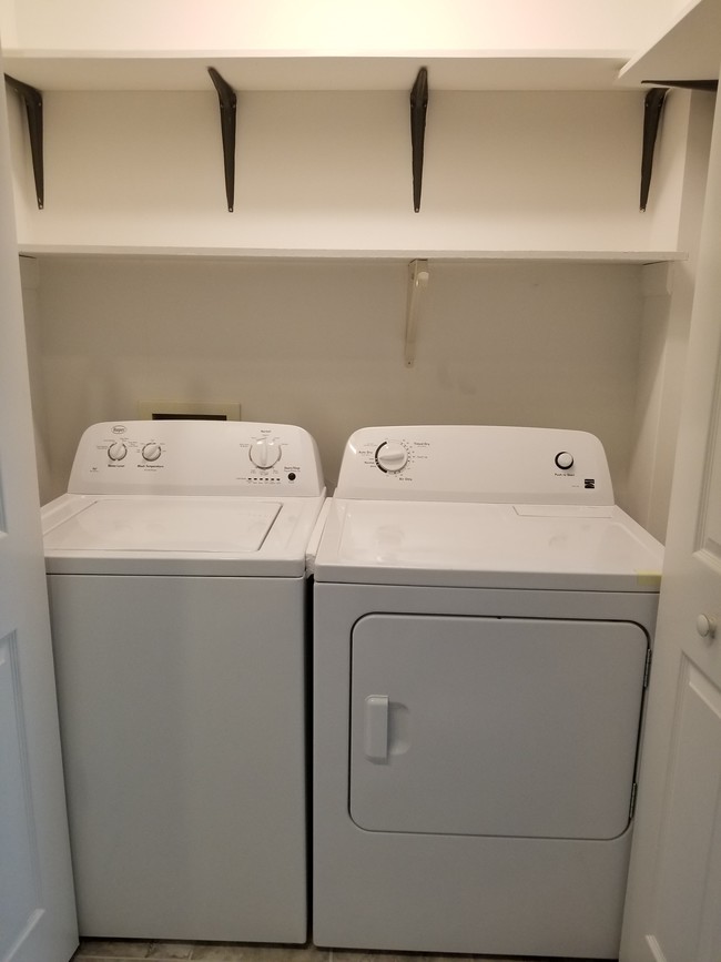 Washer & Dryer - 4010 Elkin Ridge Dr