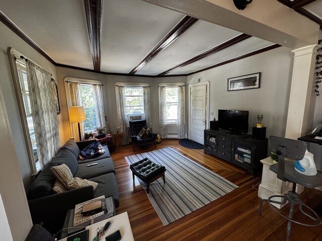 Foto del edificio - 178 Oak Hill Ave