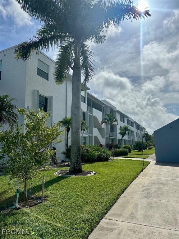 Foto del edificio - 5959 Winkler Rd