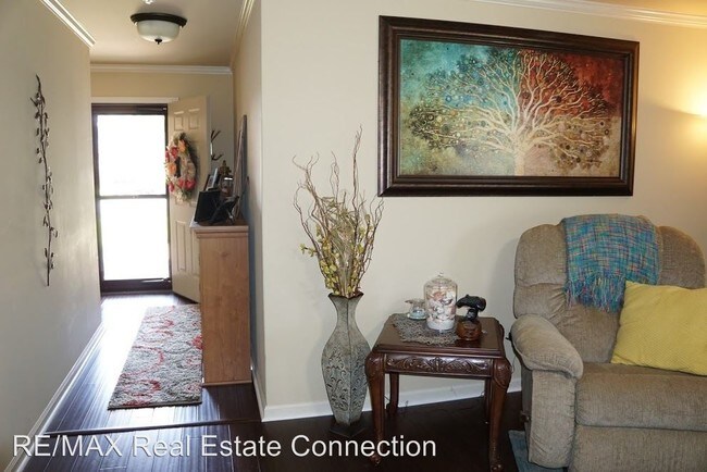 Building Photo - 3 br, 2 bath House - 1300 Wilson Loop