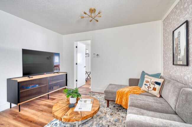 Foto del edificio - 4335 SE Milwaukie Ave