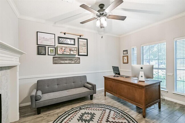 Foto del edificio - 3602 Pine Stream Dr