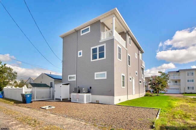 Foto del edificio - 352 31st St S