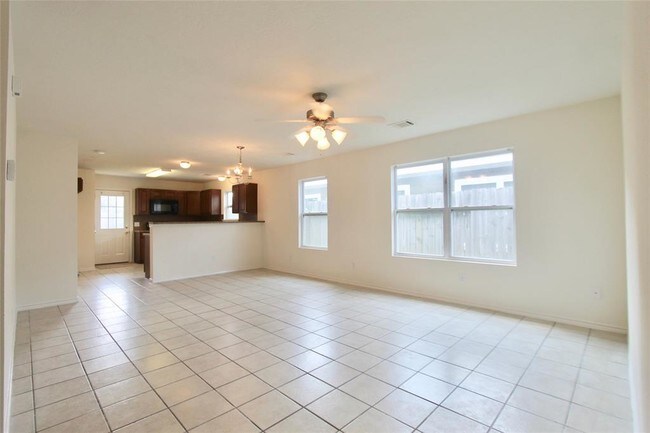 Foto del edificio - 5527 Hamill Ranch Lane