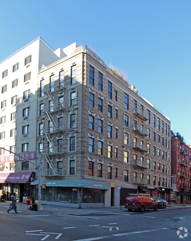Primary Photo - 2-6 Prince St