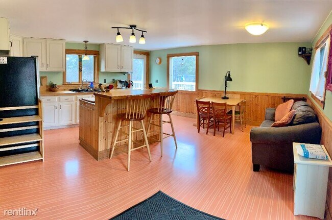 Foto del edificio - 2 br, 1 bath House - 222 Forest Ave