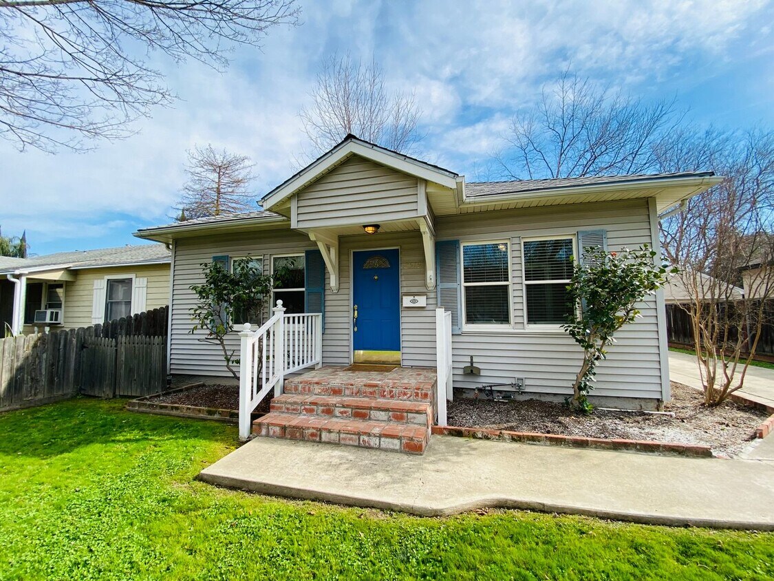 Foto principal - Nice Home in East Sacramento Close to UC D...