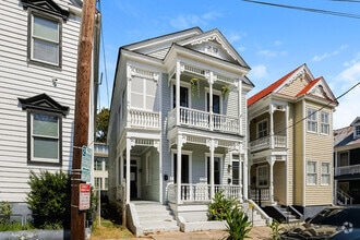 Building Photo - 98 Morris St